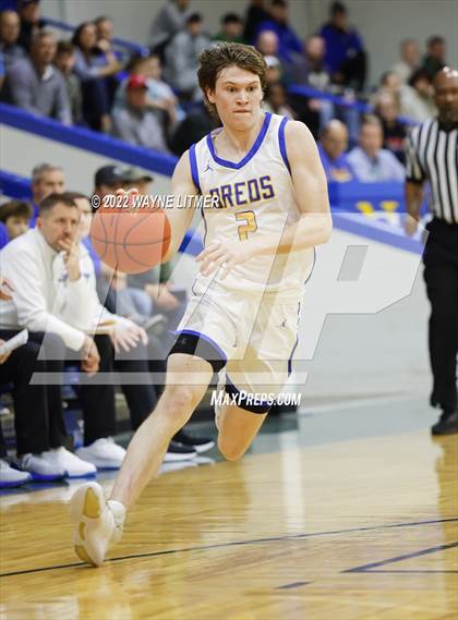 Thumbnail 3 in Covington Catholic @ Newport Central Catholic photogallery.