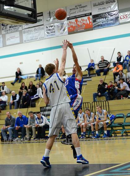 Thumbnail 2 in Reno vs Lowry (State Farm Classic) photogallery.