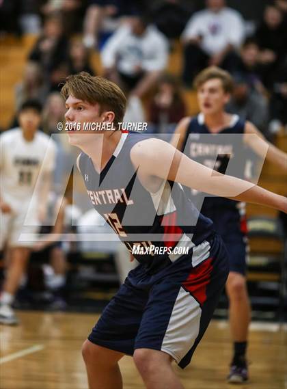 Thumbnail 3 in Central Valley vs. Newport photogallery.