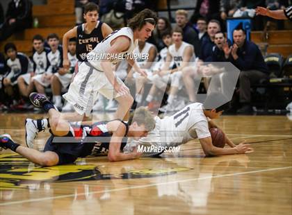 Thumbnail 2 in Central Valley vs. Newport photogallery.