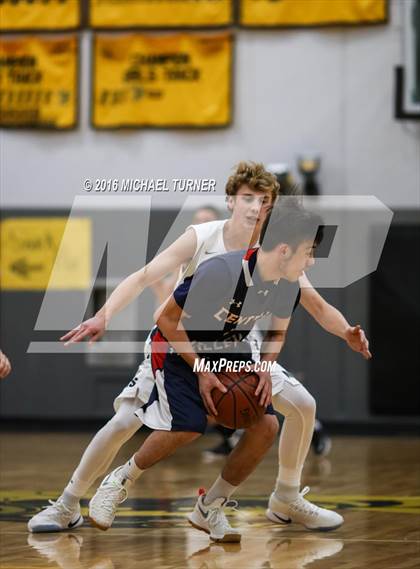 Thumbnail 2 in Central Valley vs. Newport photogallery.