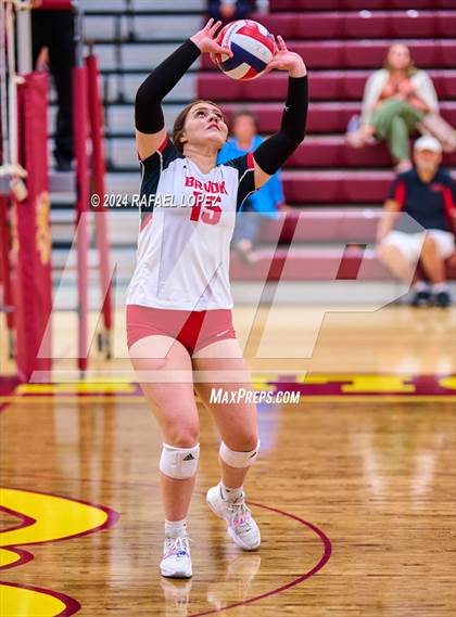Thumbnail 3 in Clear Brook @ Deer Park photogallery.