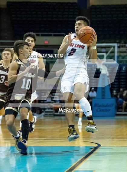 Thumbnail 1 in St. Louis vs Mililani (HHSAA D1 Championship) photogallery.