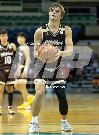 Thumbnail 3 in St. Louis vs Mililani (HHSAA D1 Championship) photogallery.