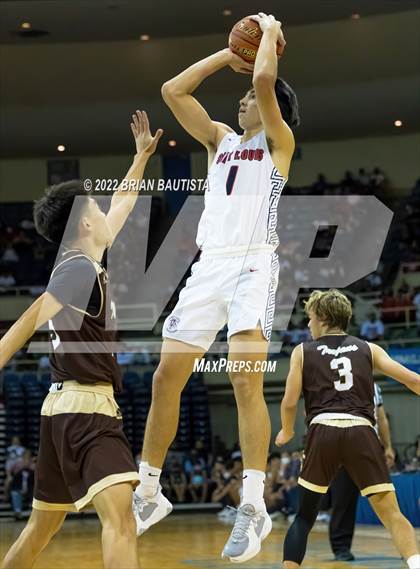 Thumbnail 2 in St. Louis vs Mililani (HHSAA D1 Championship) photogallery.