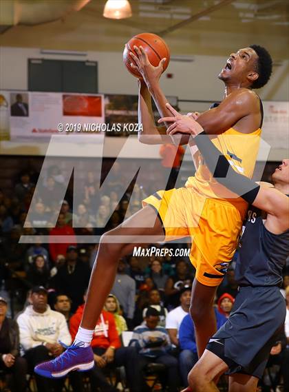 Thumbnail 2 in Rancho Christian vs. Sierra Canyon (Battle of the Valleys) photogallery.