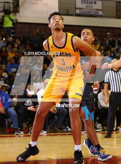 Thumbnail 2 in Rancho Christian vs. Sierra Canyon (Battle of the Valleys) photogallery.