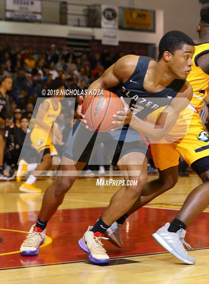 Thumbnail 3 in Rancho Christian vs. Sierra Canyon (Battle of the Valleys) photogallery.
