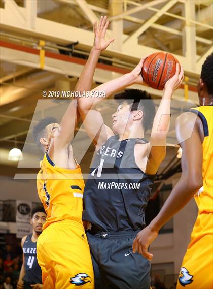 Thumbnail 2 in Rancho Christian vs. Sierra Canyon (Battle of the Valleys) photogallery.