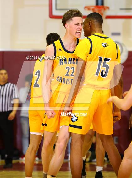 Thumbnail 2 in Rancho Christian vs. Sierra Canyon (Battle of the Valleys) photogallery.