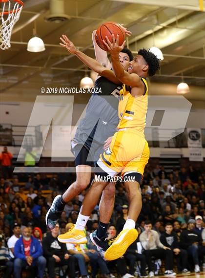 Thumbnail 3 in Rancho Christian vs. Sierra Canyon (Battle of the Valleys) photogallery.