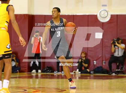 Thumbnail 2 in Rancho Christian vs. Sierra Canyon (Battle of the Valleys) photogallery.