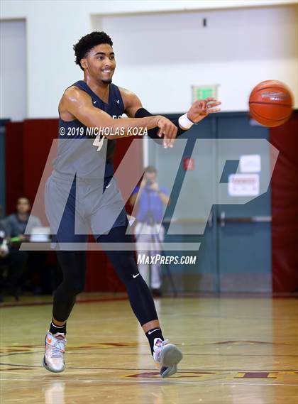 Thumbnail 2 in Rancho Christian vs. Sierra Canyon (Battle of the Valleys) photogallery.