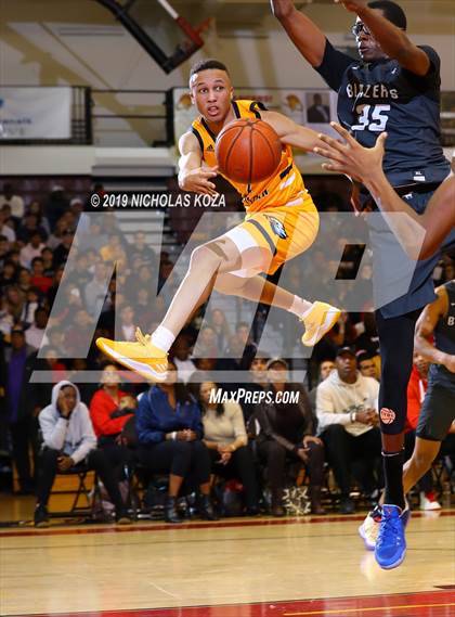 Thumbnail 3 in Rancho Christian vs. Sierra Canyon (Battle of the Valleys) photogallery.