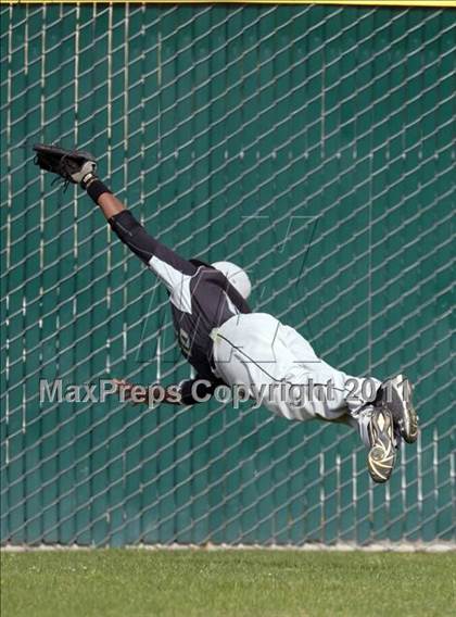 Thumbnail 1 in Rodriguez vs. Benicia (CIF SJS D3 Final) photogallery.