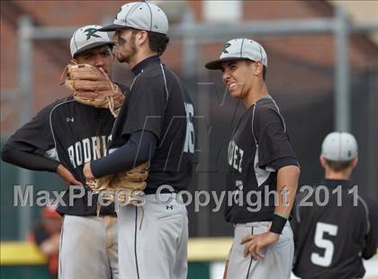 Thumbnail 3 in Rodriguez vs. Benicia (CIF SJS D3 Final) photogallery.