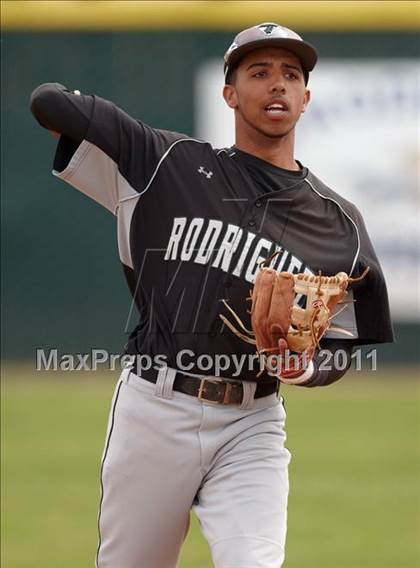 Thumbnail 3 in Rodriguez vs. Benicia (CIF SJS D3 Final) photogallery.