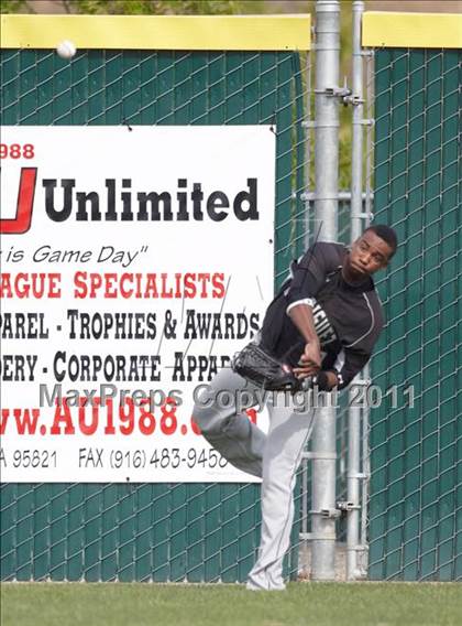 Thumbnail 1 in Rodriguez vs. Benicia (CIF SJS D3 Final) photogallery.