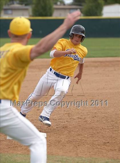 Thumbnail 3 in Rodriguez vs. Benicia (CIF SJS D3 Final) photogallery.