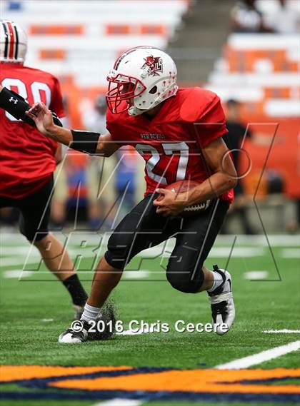 Thumbnail 1 in Vernon-Verona-Sherrill @ Notre Dame (Kickoff Classic) photogallery.