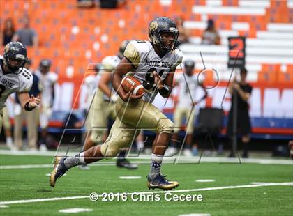 Thumbnail 2 in Vernon-Verona-Sherrill @ Notre Dame (Kickoff Classic) photogallery.