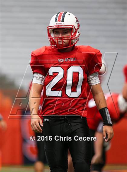 Thumbnail 2 in Vernon-Verona-Sherrill @ Notre Dame (Kickoff Classic) photogallery.
