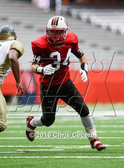 Thumbnail 2 in Vernon-Verona-Sherrill @ Notre Dame (Kickoff Classic) photogallery.