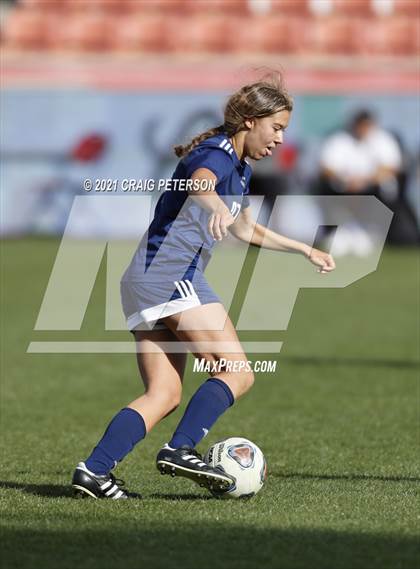 Thumbnail 2 in Skyline vs. Lehi (UHSAA 5A Final) photogallery.