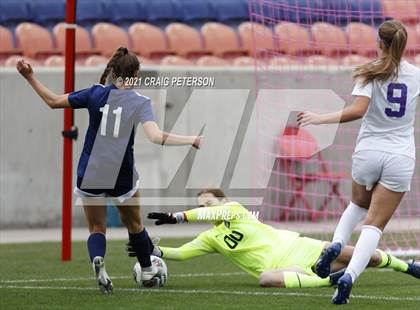 Thumbnail 2 in Skyline vs. Lehi (UHSAA 5A Final) photogallery.