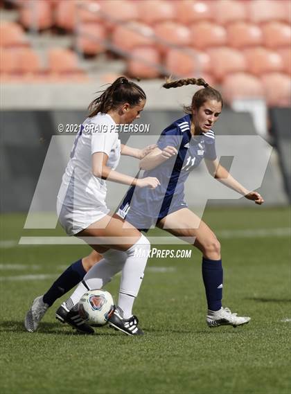 Thumbnail 3 in Skyline vs. Lehi (UHSAA 5A Final) photogallery.