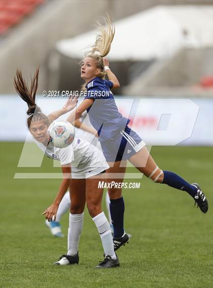 Thumbnail 1 in Skyline vs. Lehi (UHSAA 5A Final) photogallery.