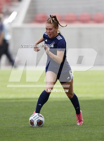 Thumbnail 1 in Skyline vs. Lehi (UHSAA 5A Final) photogallery.