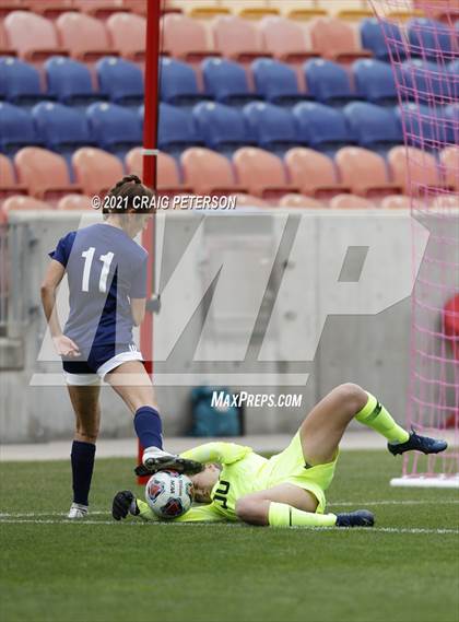 Thumbnail 3 in Skyline vs. Lehi (UHSAA 5A Final) photogallery.