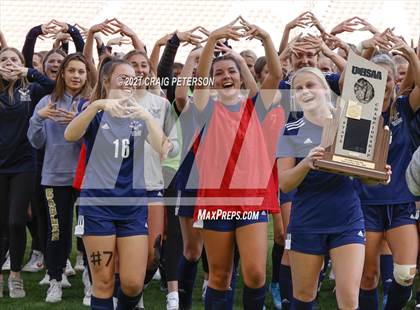 Thumbnail 1 in Skyline vs. Lehi (UHSAA 5A Final) photogallery.