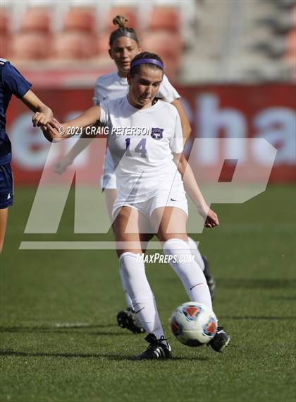Thumbnail 2 in Skyline vs. Lehi (UHSAA 5A Final) photogallery.