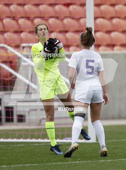 Thumbnail 3 in Skyline vs. Lehi (UHSAA 5A Final) photogallery.