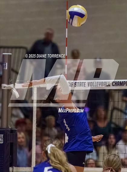 Thumbnail 1 in Capistrano Valley Christian vs  Immanuel (CIF State Division 4 Final) photogallery.