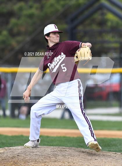 Thumbnail 3 in Marist vs. Lockport photogallery.