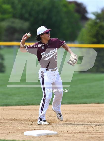 Thumbnail 3 in Marist vs. Lockport photogallery.