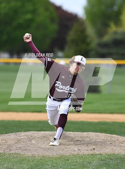 Thumbnail 3 in Marist vs. Lockport photogallery.