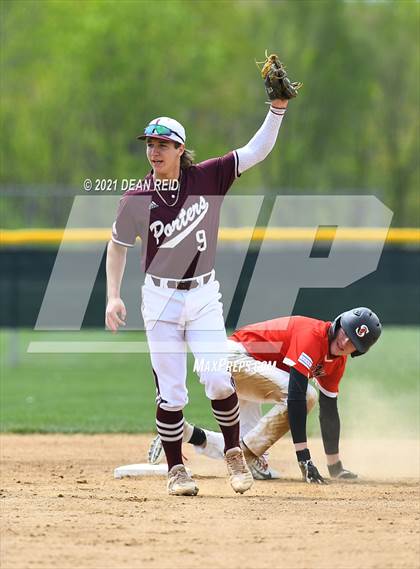 Thumbnail 3 in Marist vs. Lockport photogallery.