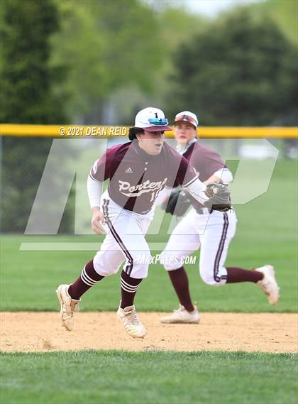 Thumbnail 3 in Marist vs. Lockport photogallery.