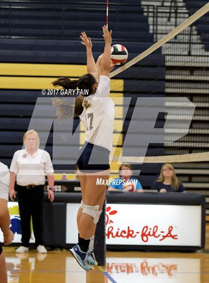 Thumbnail 2 in Soddy Daisy vs Rhea County photogallery.