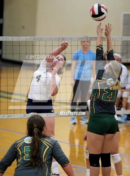 Thumbnail 3 in Soddy Daisy vs Rhea County photogallery.