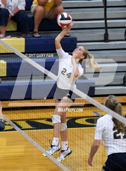 Thumbnail 1 in Soddy Daisy vs Rhea County photogallery.