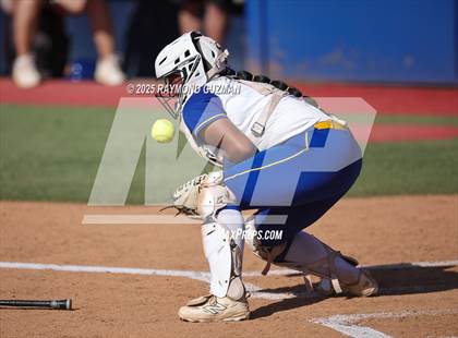 Thumbnail 3 in Dos Palos vs. Orcutt Academy (CIFCS - Division V Championship) photogallery.