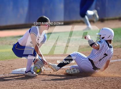 Thumbnail 1 in Dos Palos vs. Orcutt Academy (CIFCS - Division V Championship) photogallery.