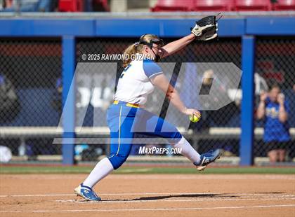 Thumbnail 2 in Dos Palos vs. Orcutt Academy (CIFCS - Division V Championship) photogallery.