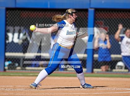 Thumbnail 1 in Dos Palos vs. Orcutt Academy (CIFCS - Division V Championship) photogallery.