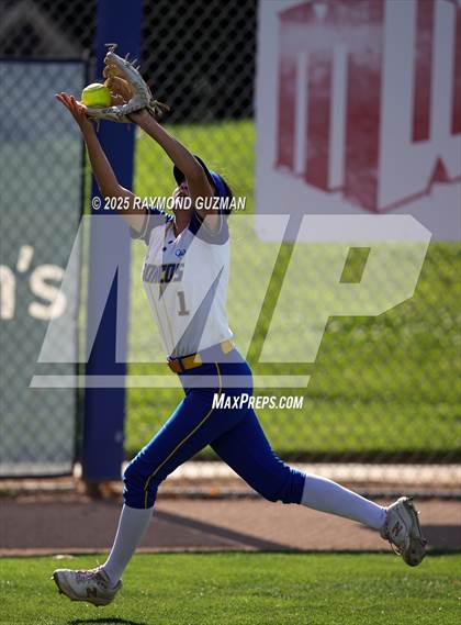Thumbnail 3 in Dos Palos vs. Orcutt Academy (CIFCS - Division V Championship) photogallery.